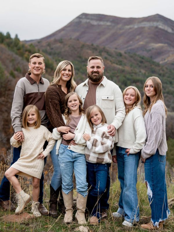 utah-county-couple-newborn-family-photographer-photography-studio-351 (1)